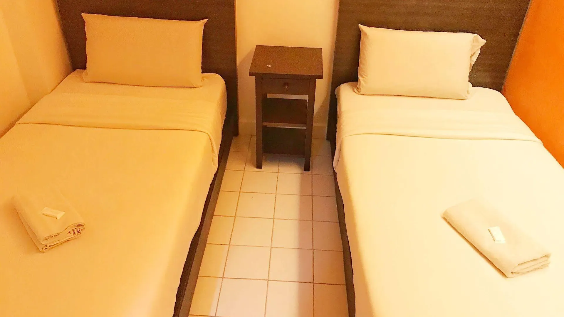 Dengba Hostel Kuala Lumpur 2*,